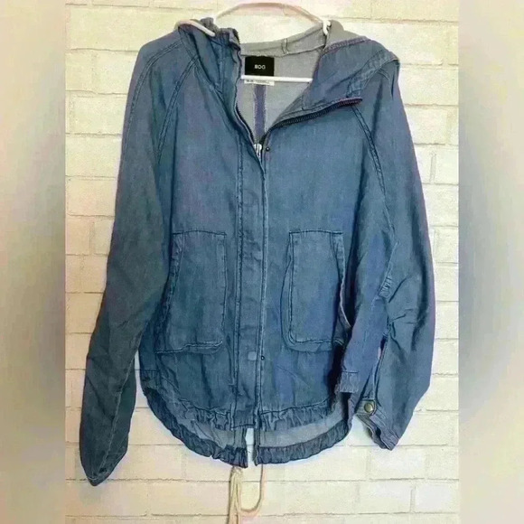 BDG Urban Outfitters Denim Drapery Anorak Jacket size Medium - Picture 2 of 4